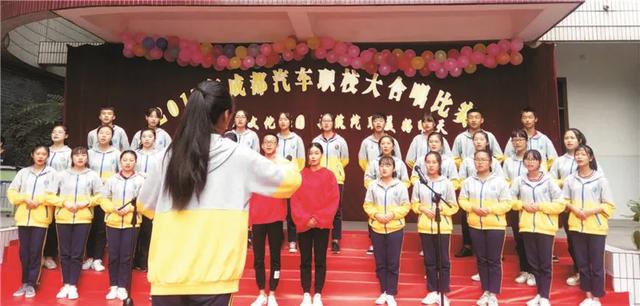 成都工業(yè)職業(yè)技術(shù)學院學費是多少(成都工業(yè)職業(yè)技術(shù)學院教務(wù)系統(tǒng))