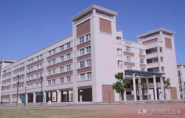 成都市技術(shù)職業(yè)學(xué)校(成都市現(xiàn)代技術(shù)職業(yè)學(xué)校)圖3