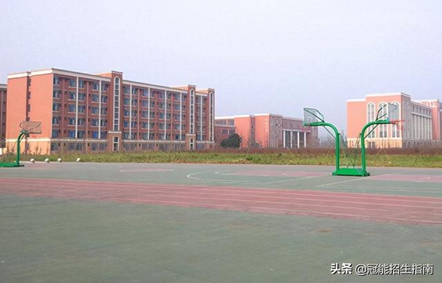 成都市技術(shù)職業(yè)學(xué)校(成都市現(xiàn)代技術(shù)職業(yè)學(xué)校)