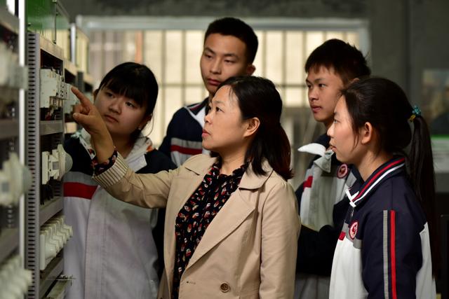 成都市華陽職業(yè)高級中學(成都市華陽職業(yè)中學官網(wǎng))
