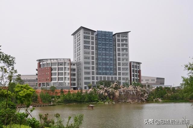 成都有哪些職業(yè)學(xué)校比較好(成都龍泉職業(yè)學(xué)校有哪些學(xué)校)