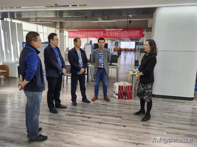 成都職業(yè)技術(shù)學(xué)院2021(成都職院?jiǎn)握卸嗌俜帜苓^(guò))